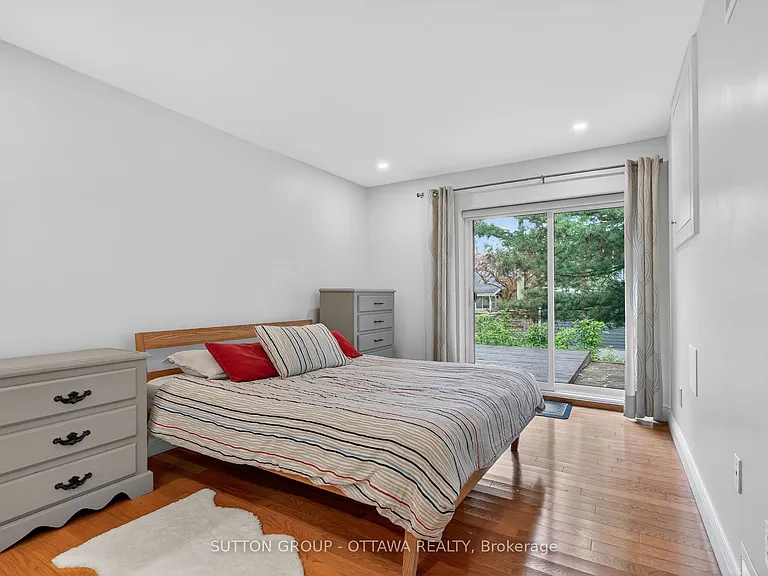 85 Riverdale Ave — Photo 20