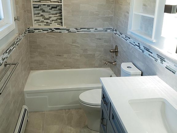 4th image of 79 Harbor Dr APT 303