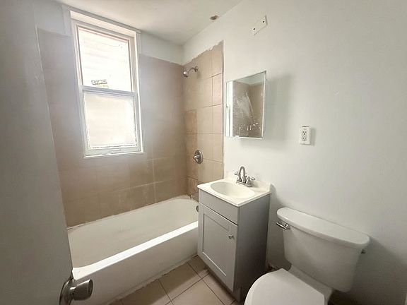 5th image of 7316 S Perry Ave