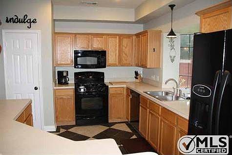3rd image of 3304 Ginger Ct