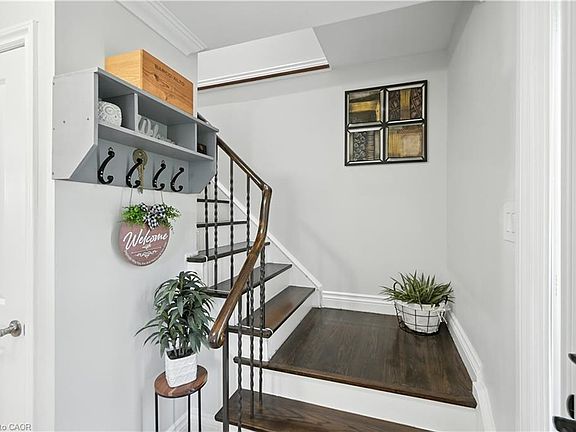 5th image of 18 Fagan Dr