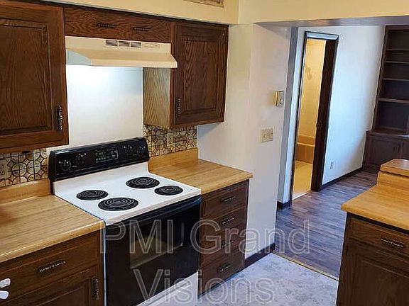 4th image of 351 Southland Dr APT 7-7/10