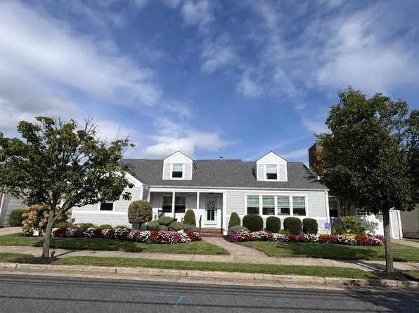 111 N Kenyon Ave, Margate, NJ 08402