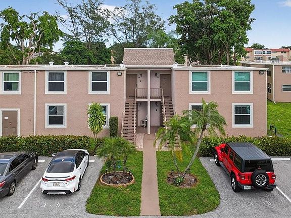 2nd image of 950 NW 80th Avenue #106