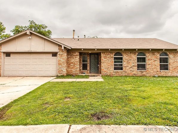 2712 S 98th East Ave