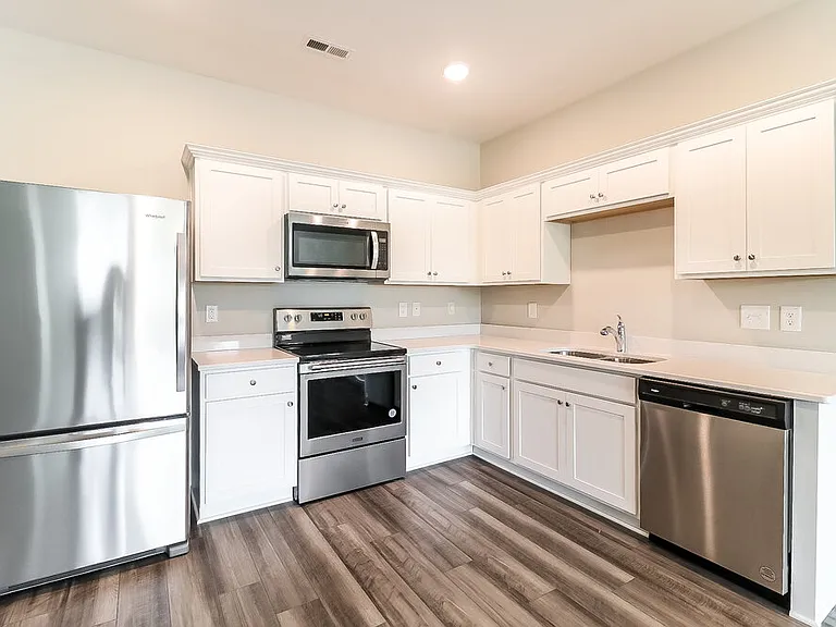 622 Wendell Falls Pkwy — Photo 10