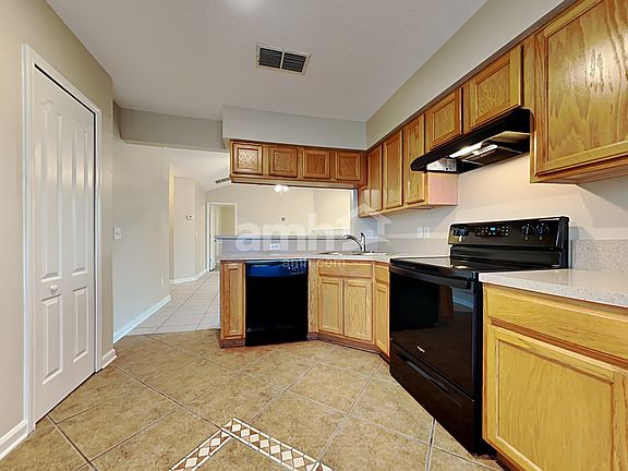 3rd image of 13596 Lobo Ct