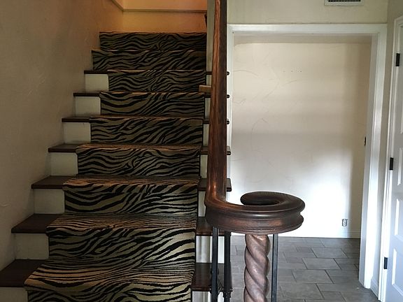New staircase/railing