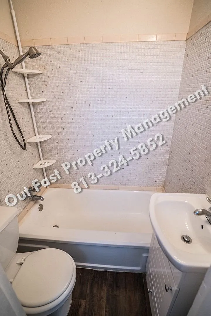 1 bed, 1.0 bath, 425 sqft, $1,295 — Photo 3