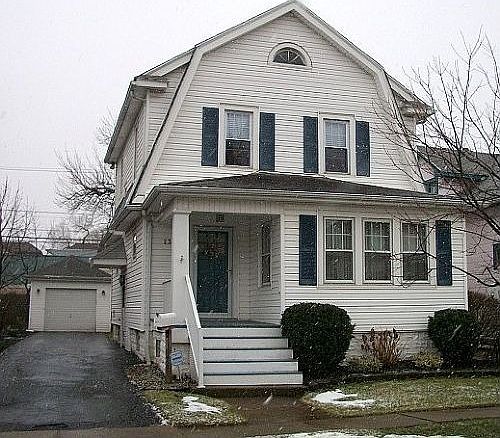 1st image of 231 E Hazeltine Ave