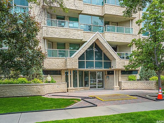2nd image of UNIT 104-303 5th AVENUE N