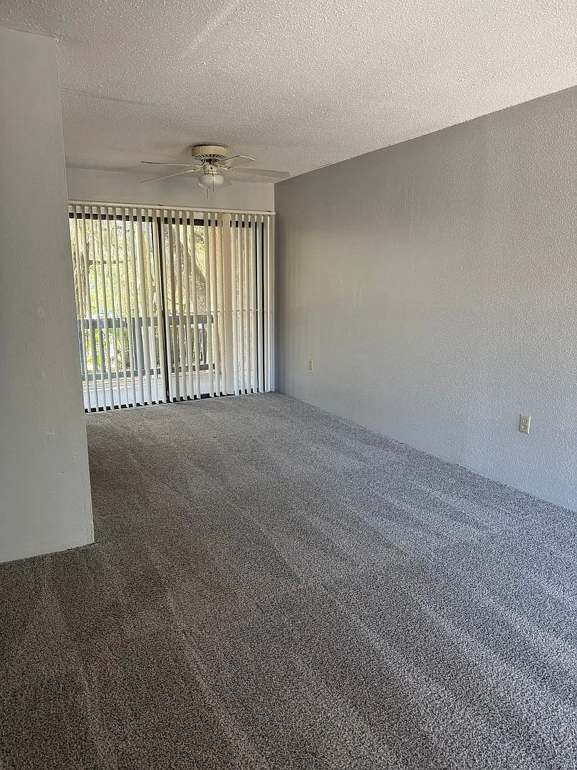* Limited Time Move In Special * One Month Free!! Affordable Gainesville Condo Near Uf Great Loca... — Photo 3