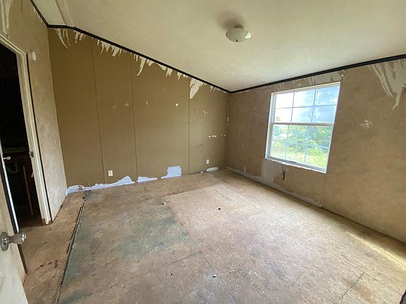 5th image of 256 McSears Cir