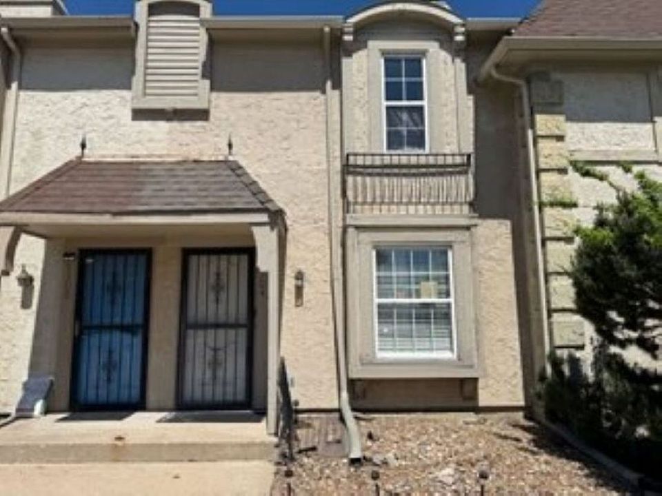 1st image of 8304 Metcalf Ave