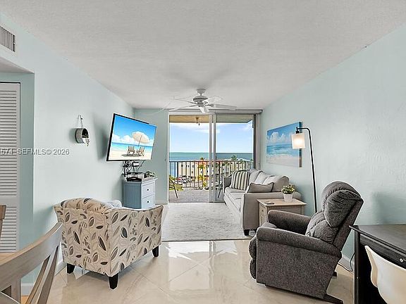4th image of 88500 Overseas Hwy APT 504