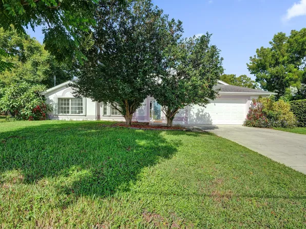 1212 SE Petunia Avenue, Port St Lucie, FL 34952