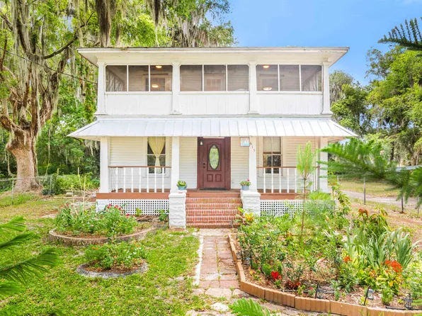 615 Crill Ave, Palatka, FL 32177