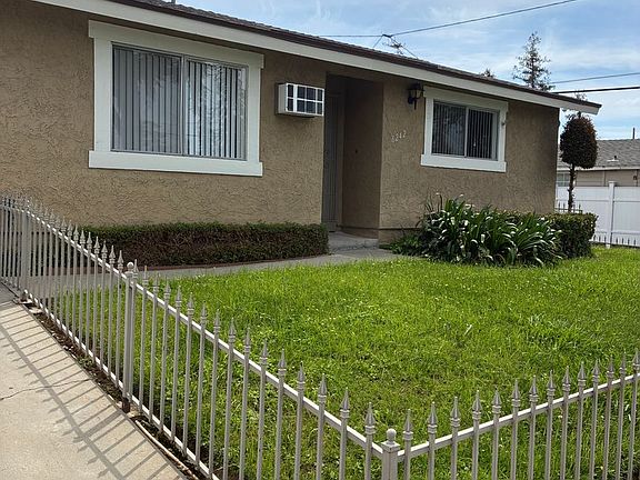 4th image of 6234-6242 Pierce Ave #12406-12408