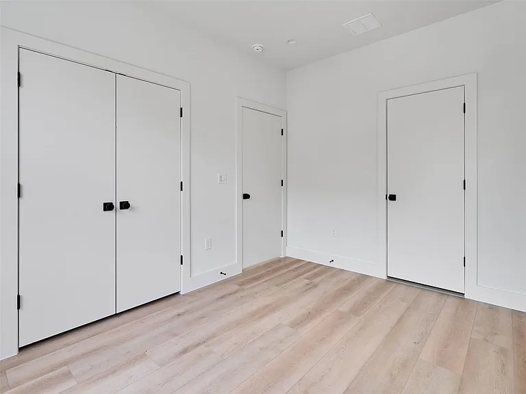 412 Hackberry Ln #1 — Photo 30