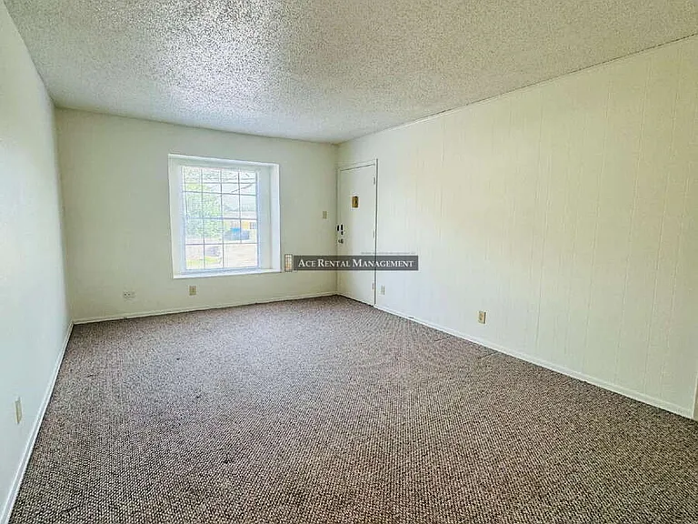 2901 Helena Ave #204 — Photo 3