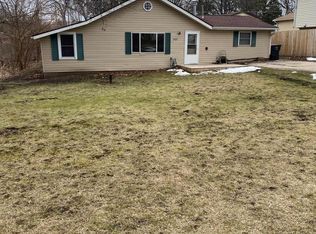 24621 68th St, Salem, WI 53168