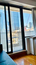 Rented by R New York