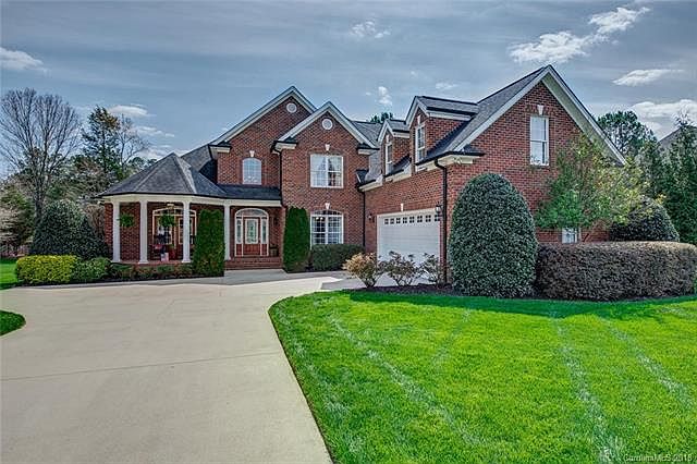 1st image of 1004 Tomshire Dr