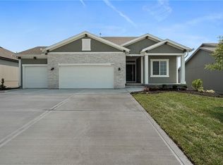 11105 N Oxford Ave, Kansas City, MO 64157