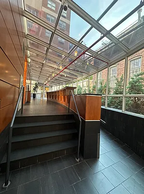 Building, photo 4