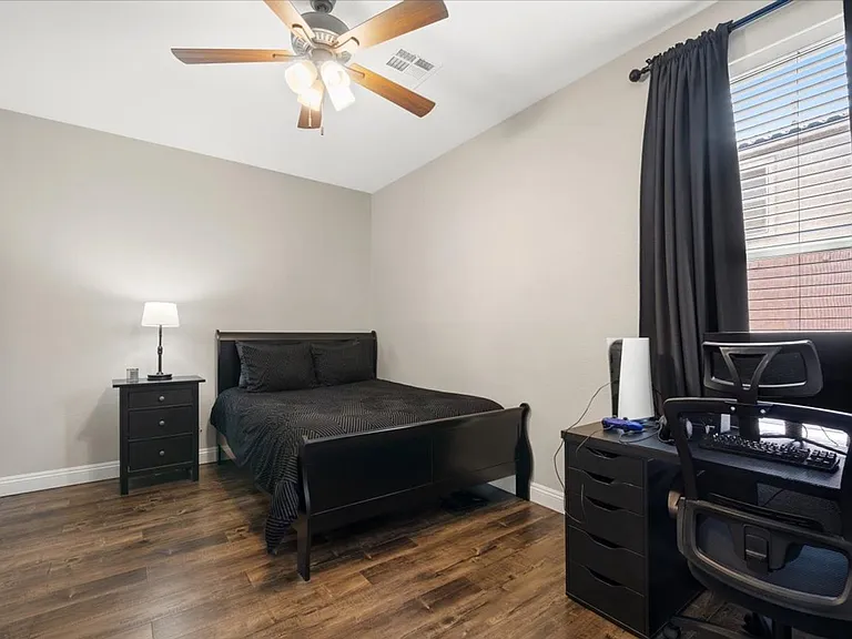 1213 Earth Ct — Photo 20