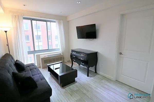 Rented by Property Link Mgmt, LLC | media 18