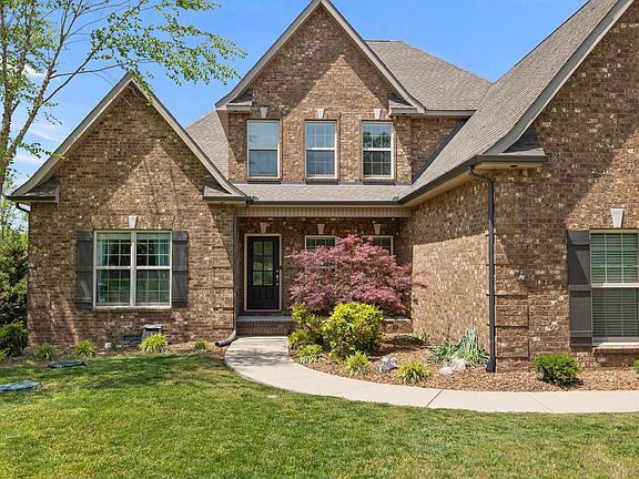 5th image of 804 Twin View Dr
