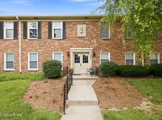 248 Stonehenge Dr APT 104, Saint Matthews, KY 40207