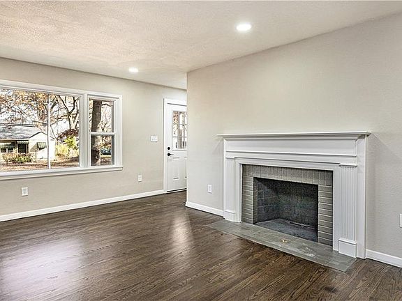 5th image of 5310 Park Ave