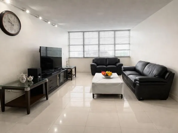 1351 NE Miami Gardens Dr, Miami, FL