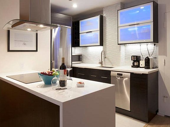 4th image of 1440 Veteran Ave APT 104