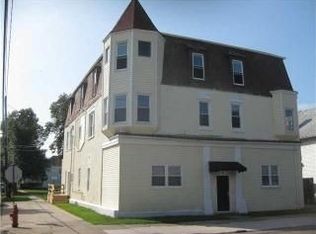 127 Auburn Ave APT 3, Buffalo, NY 14213