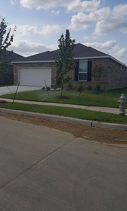 1st image of 2441 Buelingo Ln