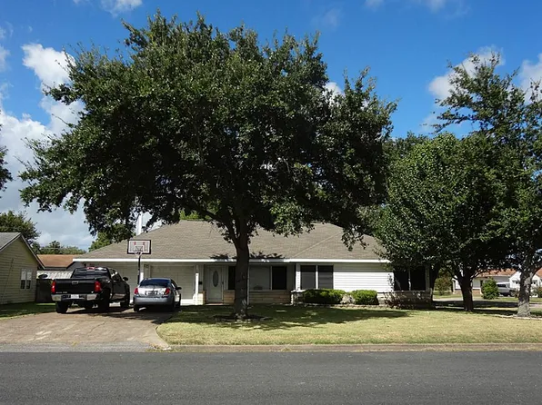 104 13th Ave N, Texas City, TX 77590