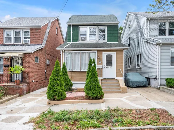 61-27 160 Street, Fresh Meadows, NY 11365