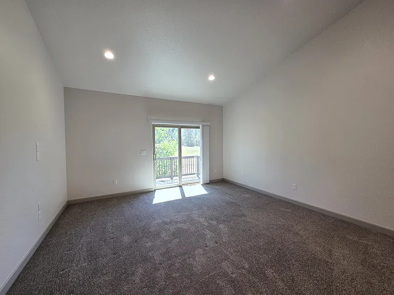 538 Brecken Ct — Photo 7