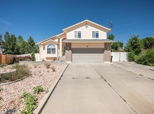 15 White Dove Ct, Pueblo, CO 81001