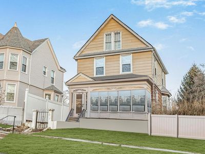 322 Upland Avenue, Yonkers, NY, 10703