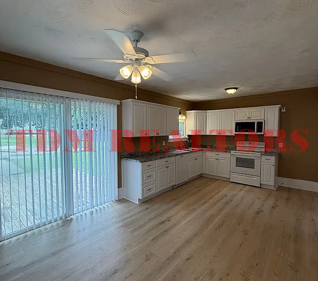 419 Clinton St #419 — Photo 7