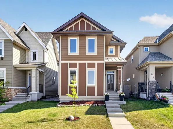 213 N Mahogany Hts SE, Calgary, AB T3M 0X7