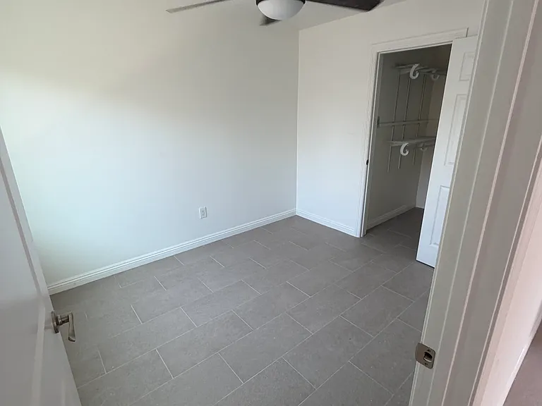 2513 W Occidental St #2 — Photo 6