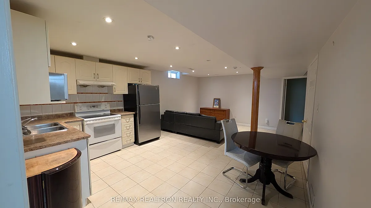 Building Photo - 84 Apollo Rd #BASEMENT