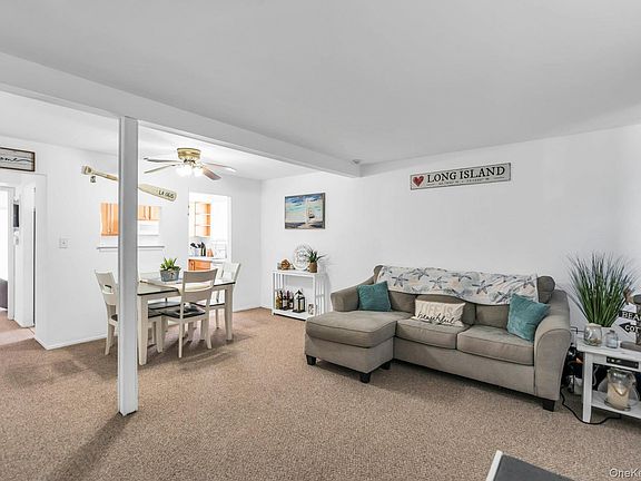 4th image of 53 Rocky Point Yaphank Rd #28