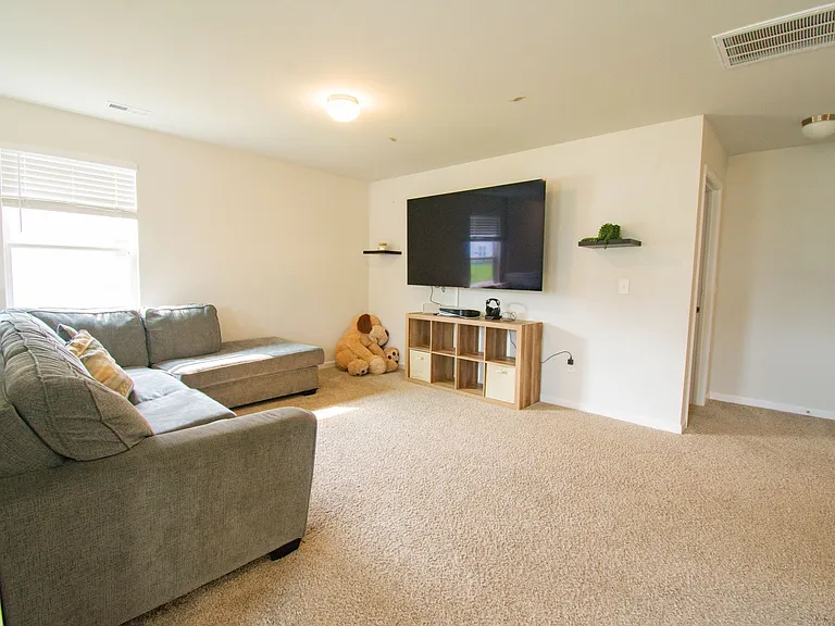 342 Ledgebrook Ln — Photo 10