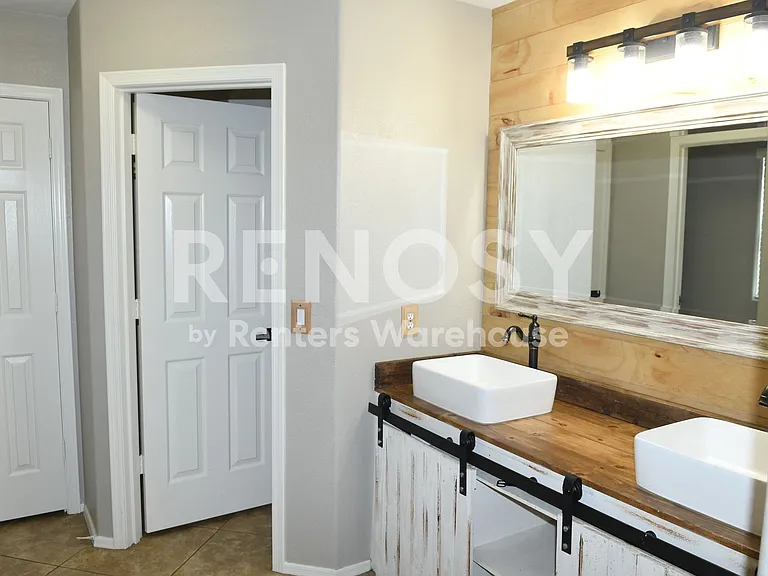 3282 W Belle Ave — Photo 12